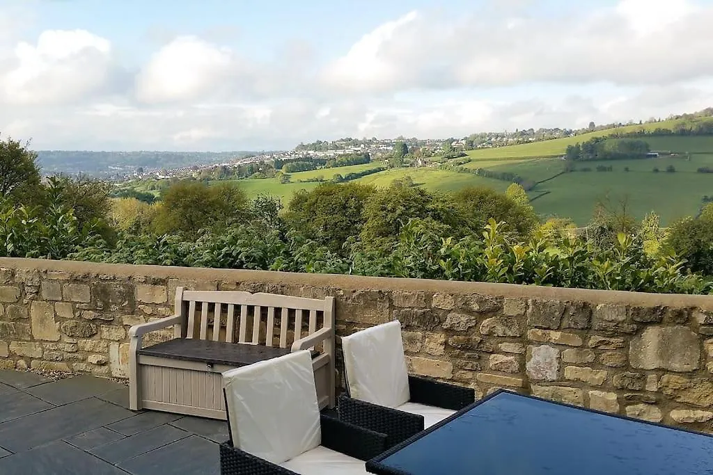 The Gables - Spacious House, Picturesque Views & Free Parking Bath United Kingdom