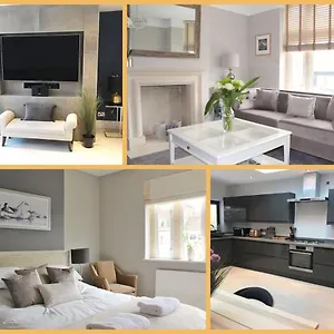  Holiday home ※ Lovely House- With Parking ※